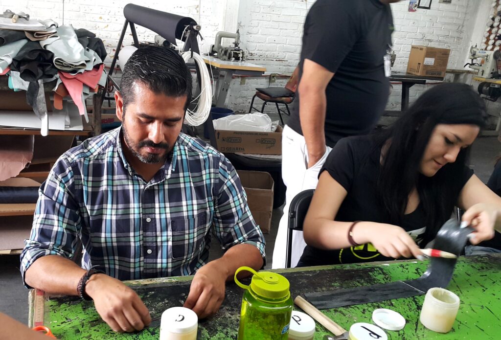 curso de marroquineria de bolsas